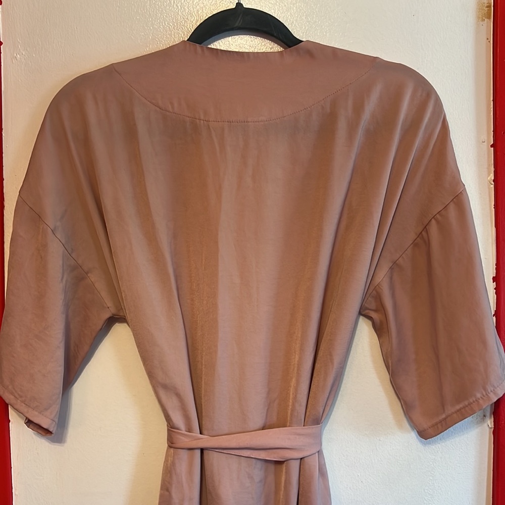 Light Pink Short Sleeve Robe - Picture 6 of 6